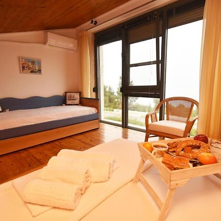 Olia Sea View Shared Pool Villa, Néa Fókaia Buitenkant foto