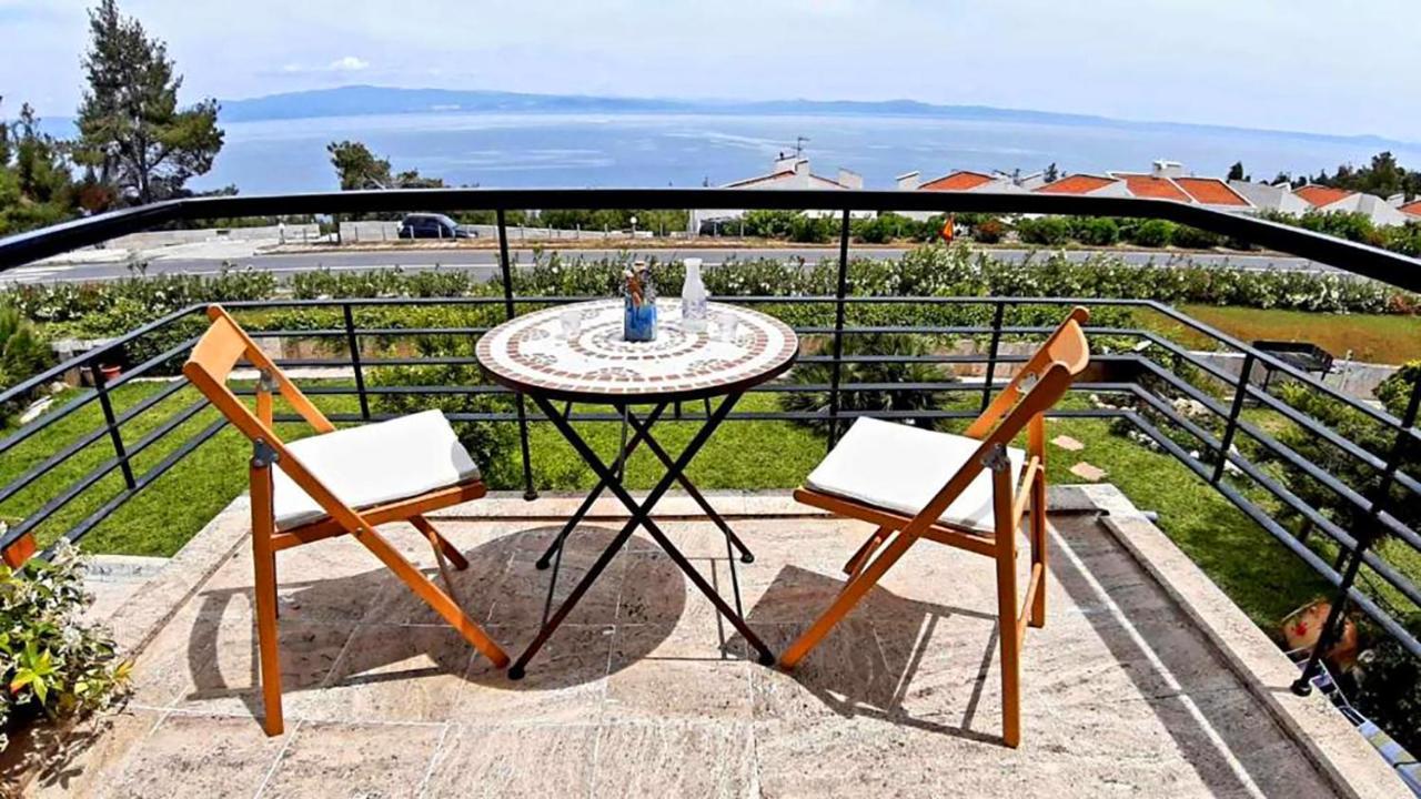 Olia Sea View Shared Pool Villa, Néa Fókaia Buitenkant foto