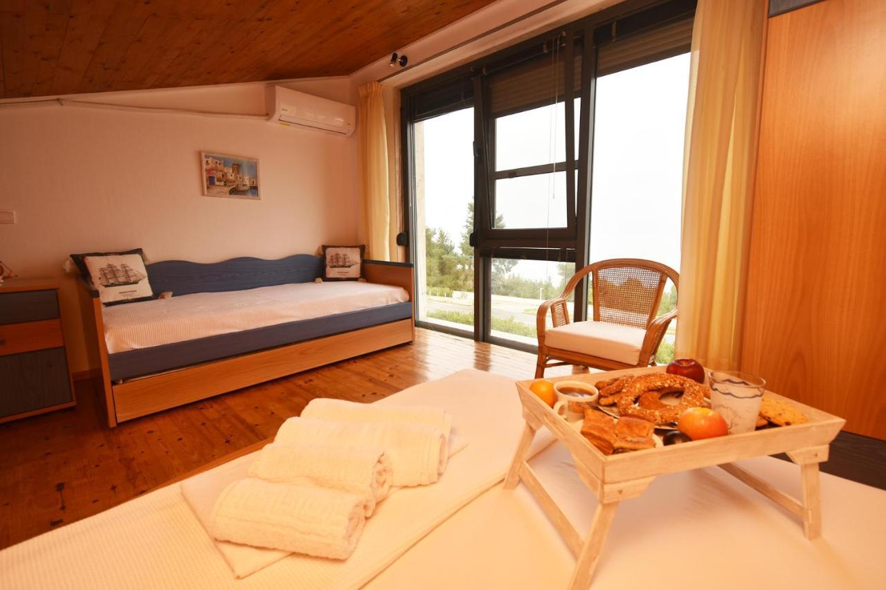 Olia Sea View Shared Pool Villa, Néa Fókaia Buitenkant foto