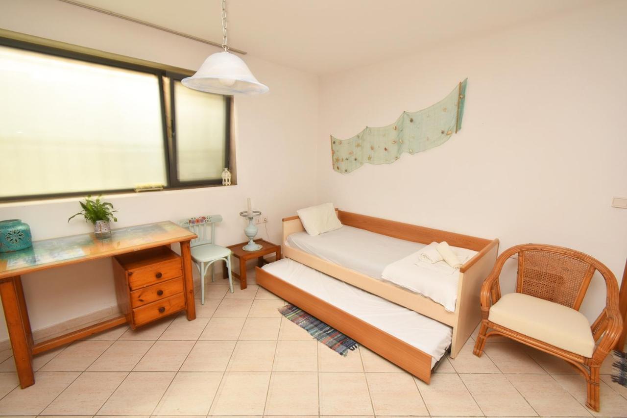 Olia Sea View Shared Pool Villa, Néa Fókaia Buitenkant foto