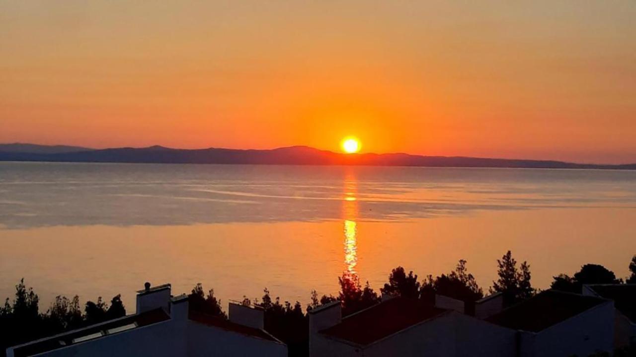 Olia Sea View Shared Pool Villa, Néa Fókaia Buitenkant foto