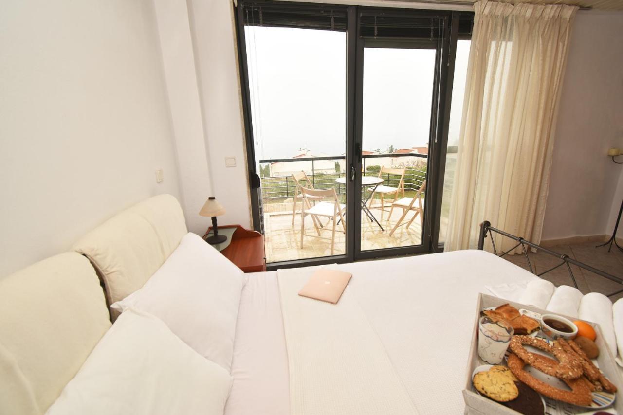 Olia Sea View Shared Pool Villa, Néa Fókaia Buitenkant foto