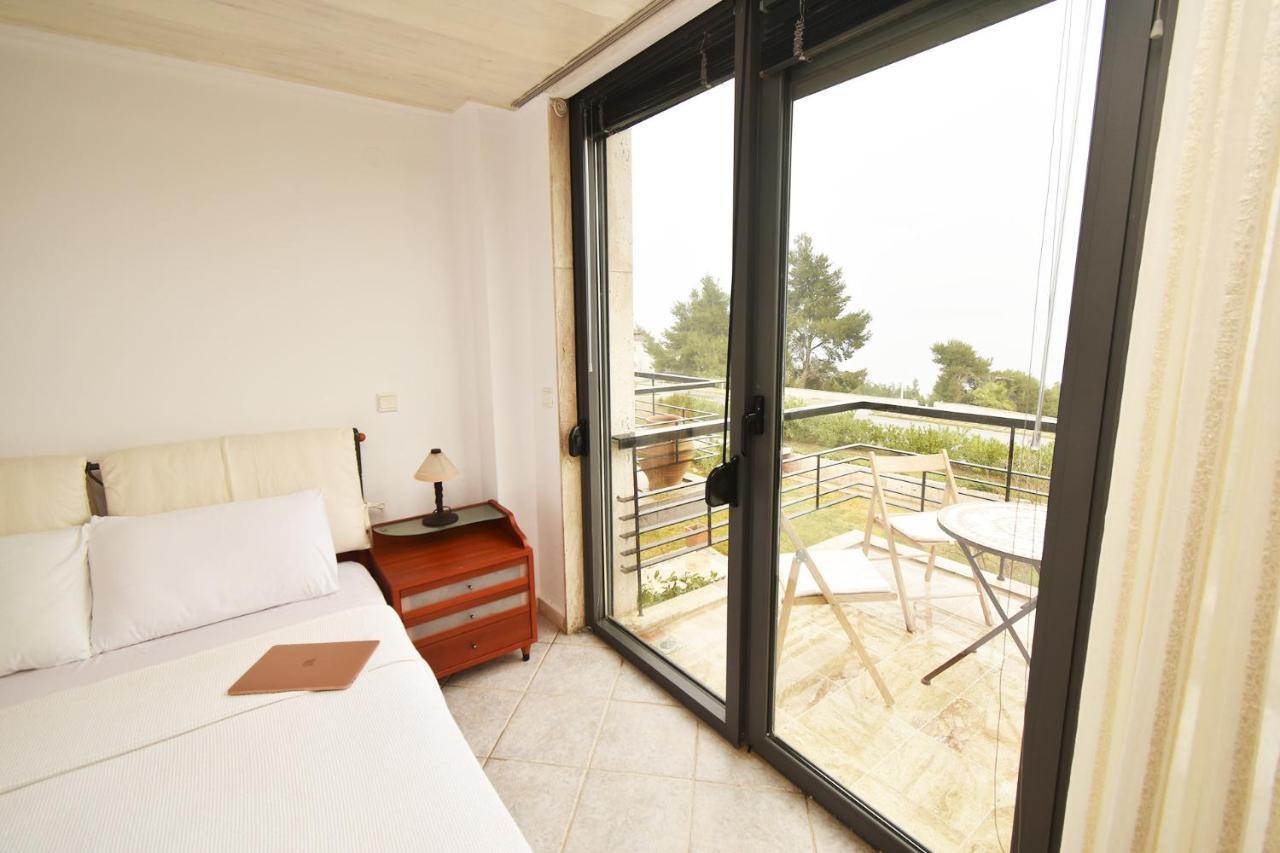 Olia Sea View Shared Pool Villa, Néa Fókaia Buitenkant foto