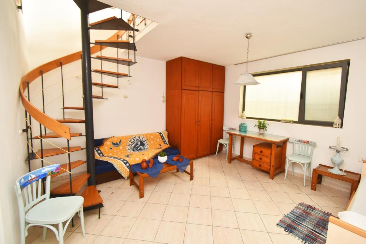 Olia Sea View Shared Pool Villa, Néa Fókaia Buitenkant foto